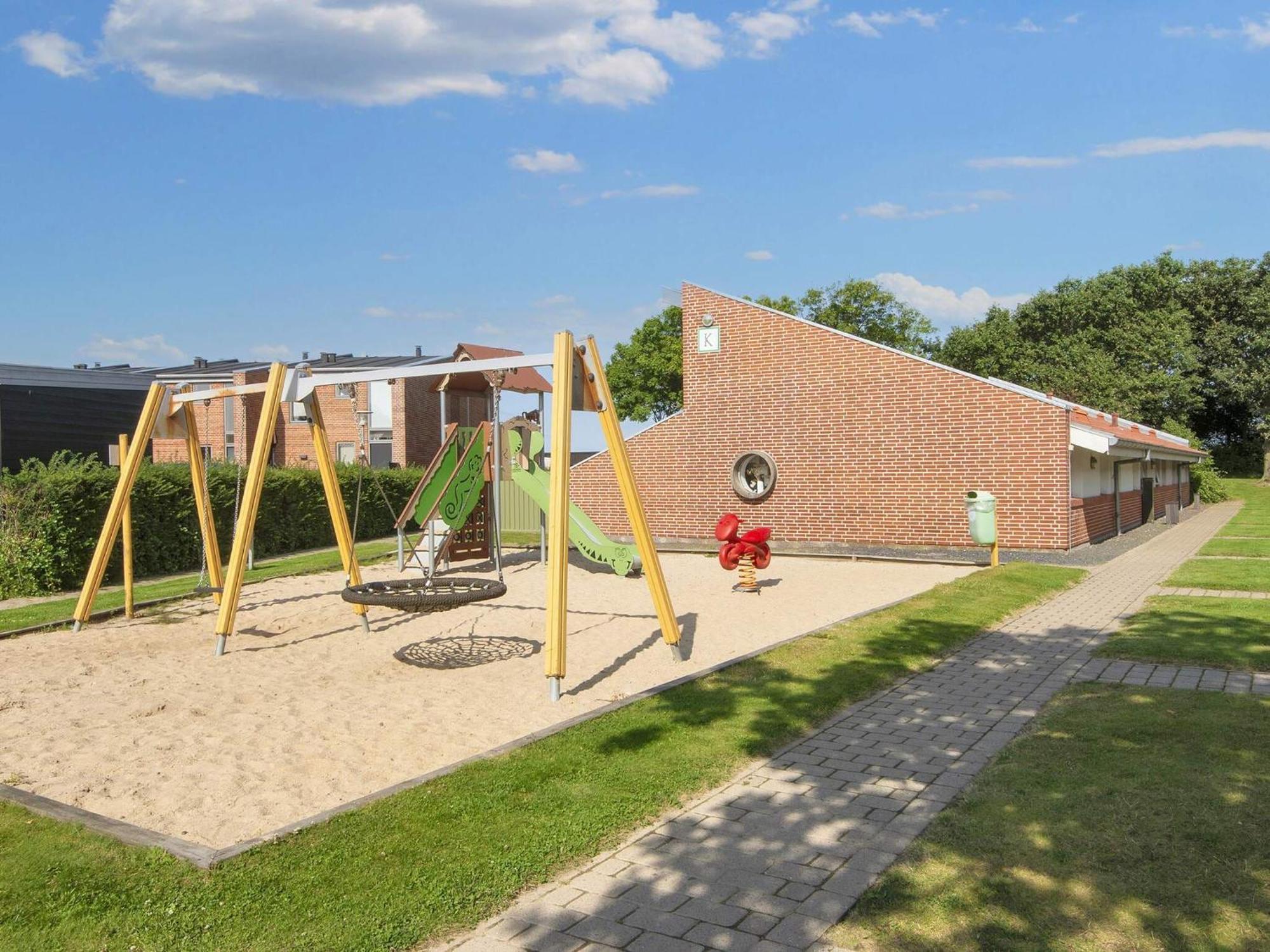 4 Person Holiday Home On A Holiday Park In Hemmet Esterno foto