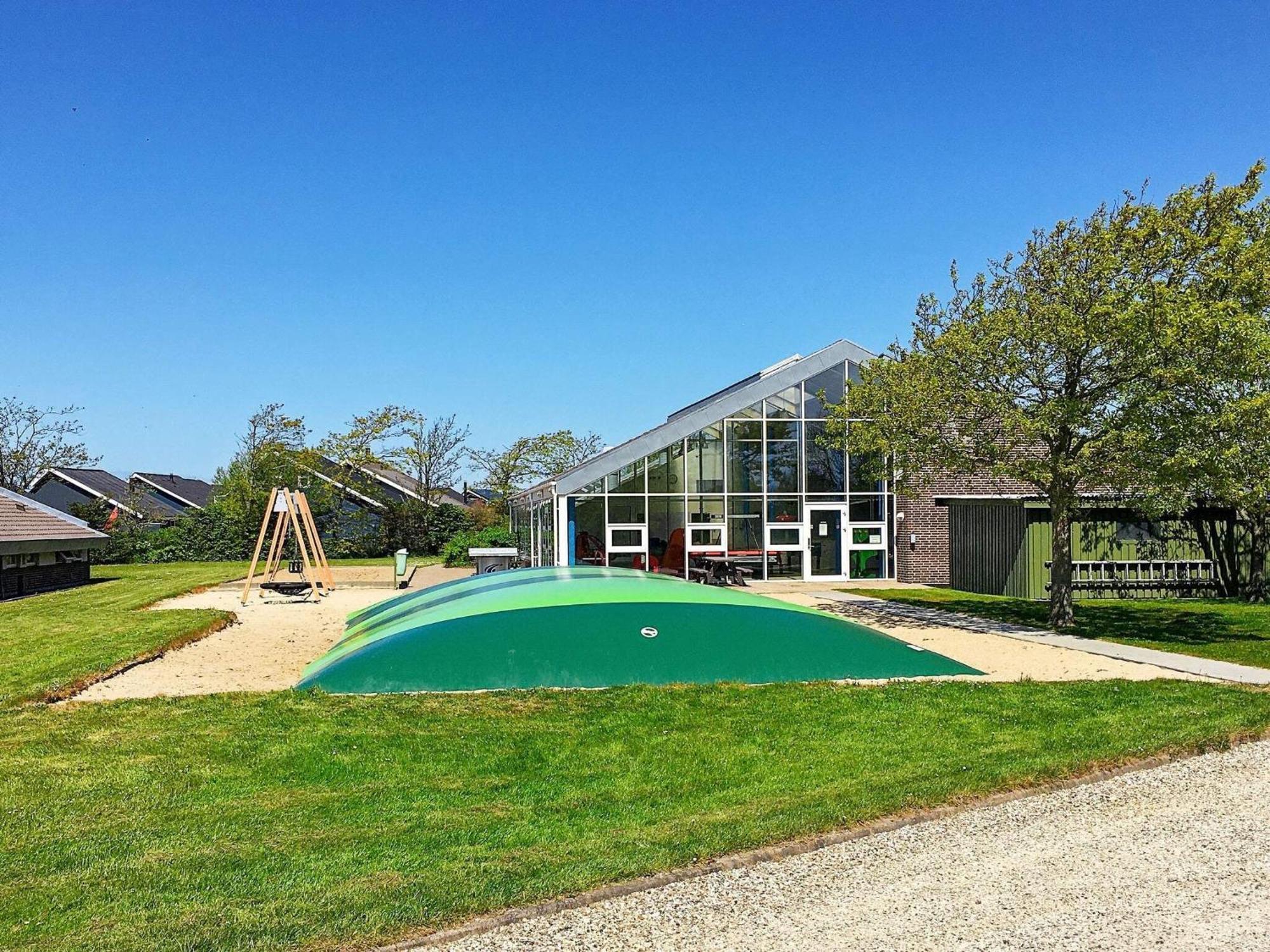 4 Person Holiday Home On A Holiday Park In Hemmet Esterno foto